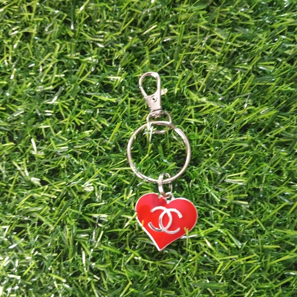 Accessories - Women's fashion jewelry red heart charm keychain style